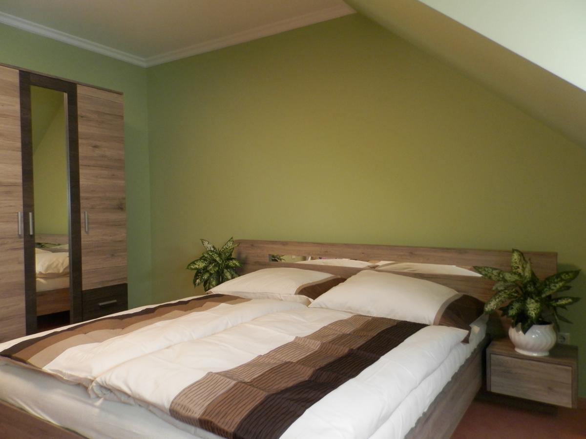 Bed and Breakfast Nagyret Panzio Erlau Exterior foto