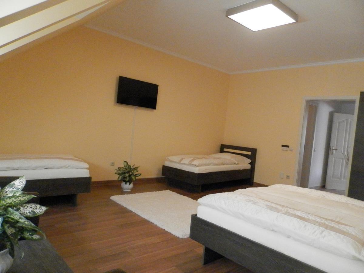 Bed and Breakfast Nagyret Panzio Erlau Exterior foto